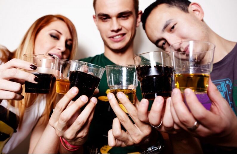 Nic nie przyczynia się do rozwoju alkoholizmu jako kultury pijaństwa